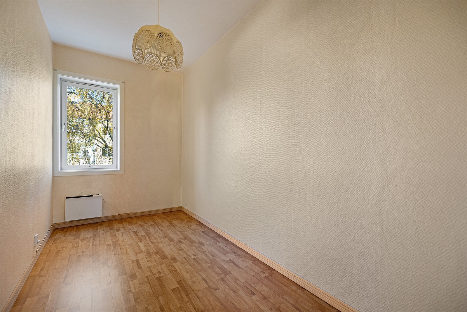 Soverom III. Kan brukes som gjesterom, barnerom eller som kontor. Galleribilde