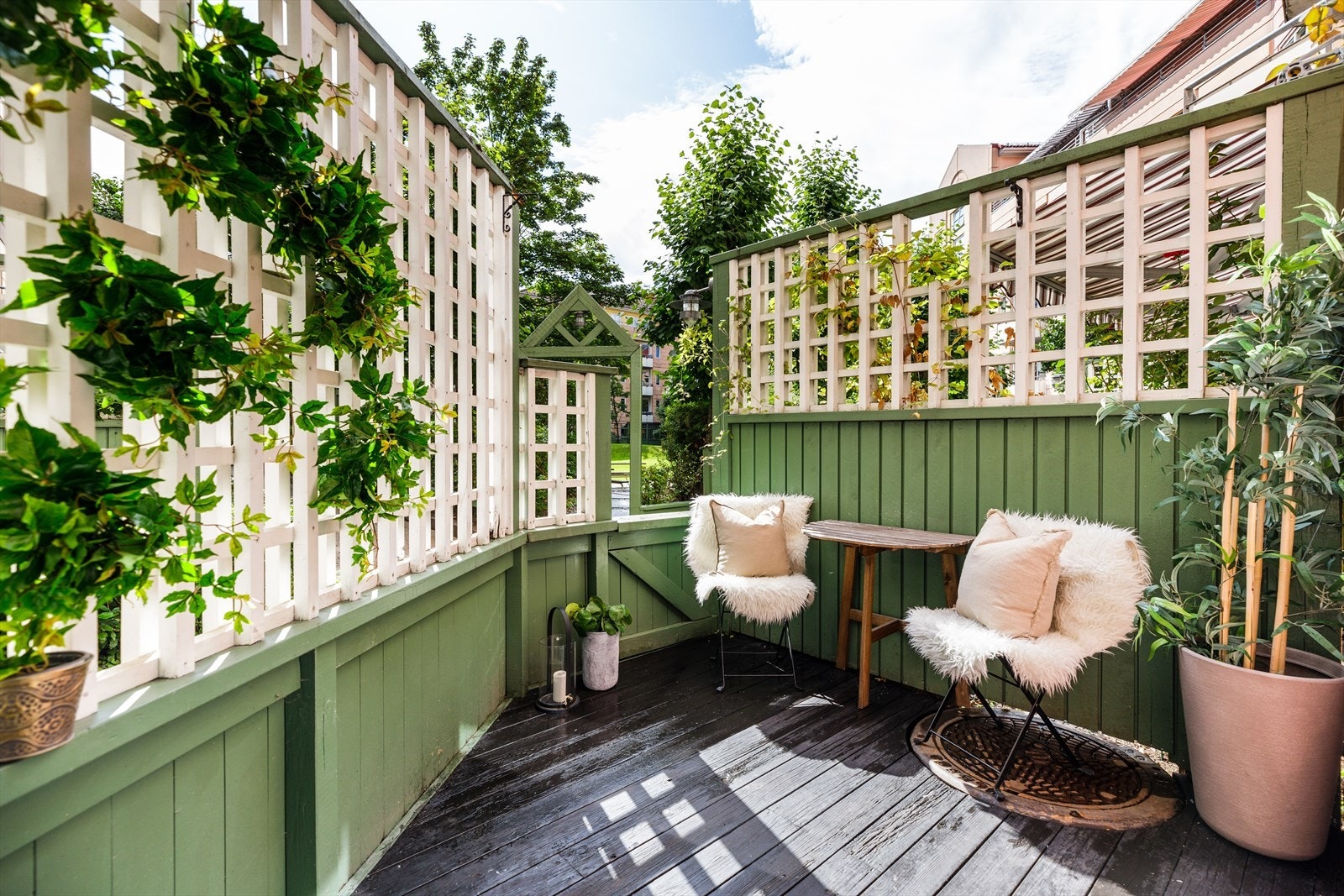 Utgang fra stuen til egen terrasse. Galleribilde