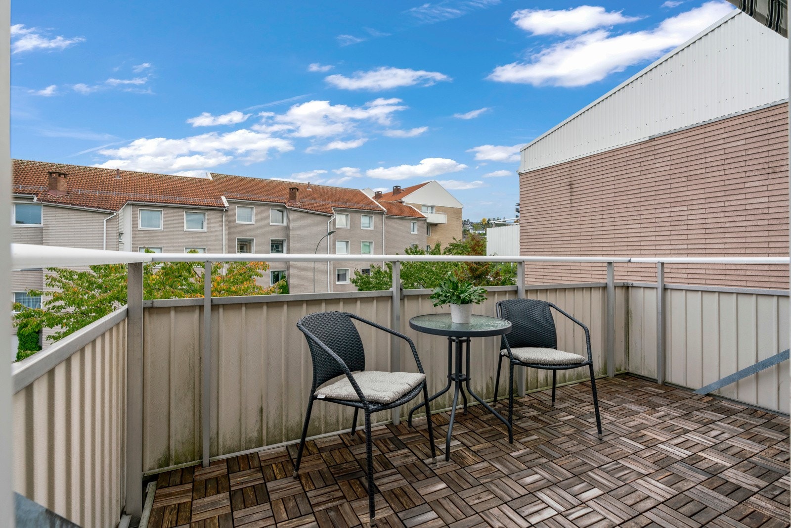 Dte er tillatt å grille med gassgrill og elektrisk grill på balkongen Galleribilde