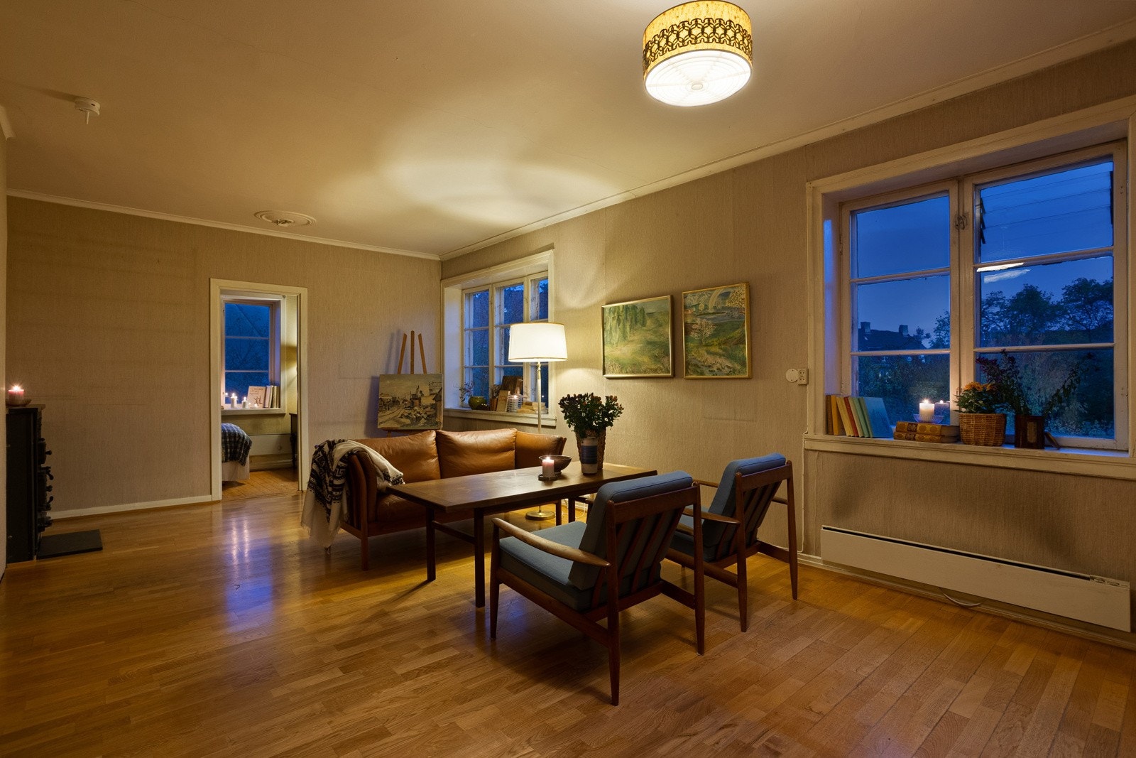 Innvendig har boligen en eldre standard med sjel og sjarm fra byggeår. Galleribilde