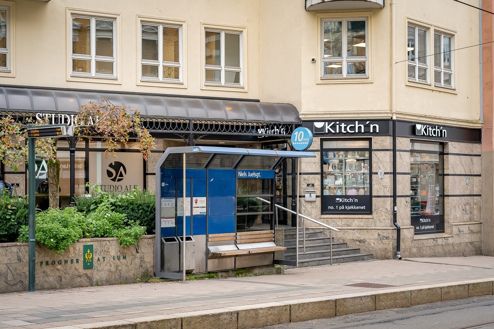 Trikkestopp kun 1 minutts gange fra boligen Galleribilde