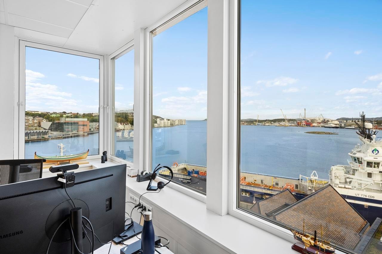Kontorene i 9.etasje har nydelig utsikt mot innseilingen til Stavanger. Galleribilde