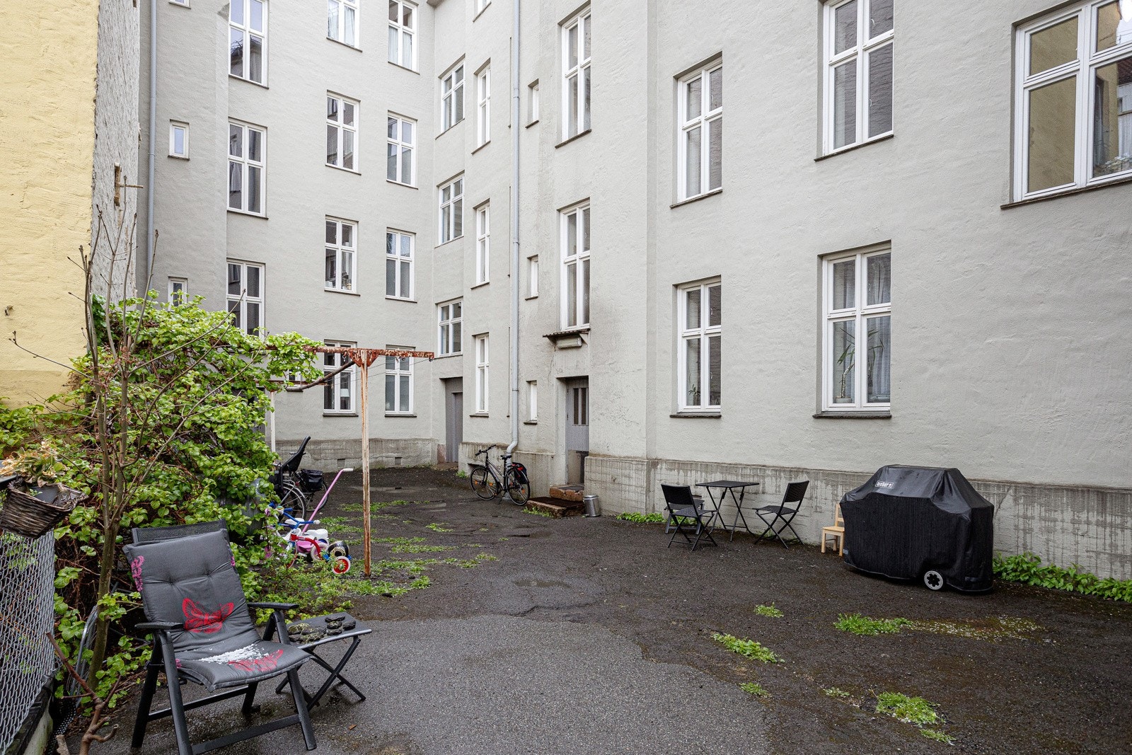 Bygård med 16 seksjoner | BRA ca 1600 kvm og BTA ca 2512 kvm Galleribilde