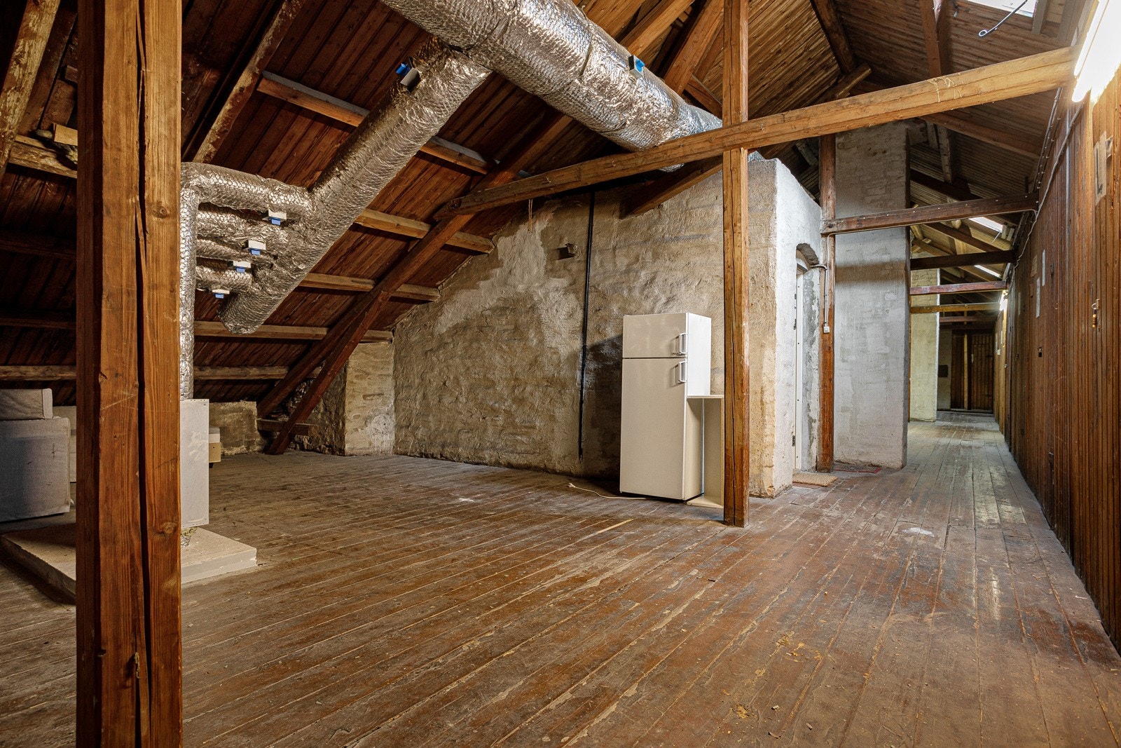 Bygård med 16 seksjoner | BRA ca 1600 kvm og BTA ca 2512 kvm Galleribilde