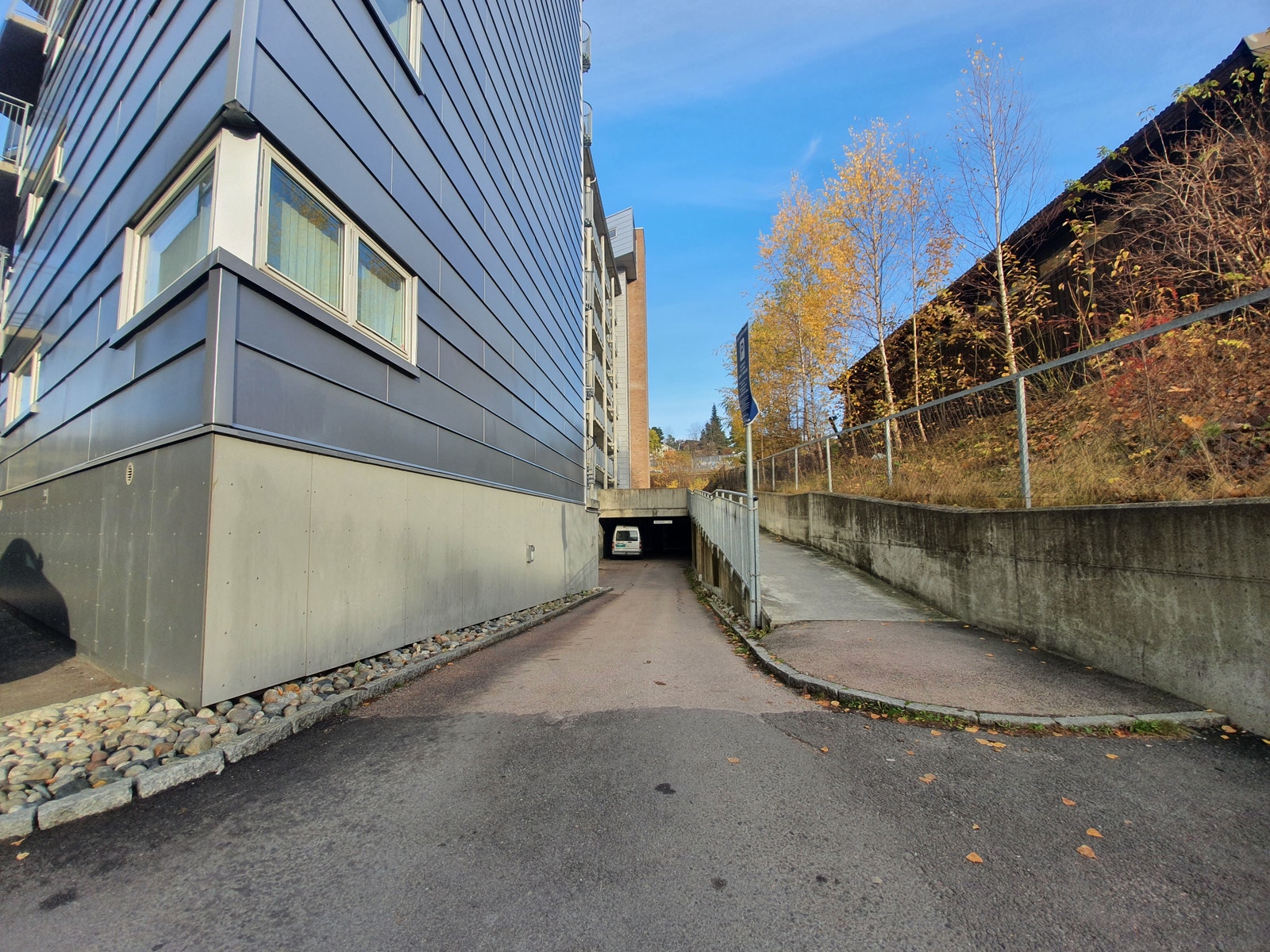 Enkel adkomst via nedkjøring | Lett inn- og utkjøring Galleribilde