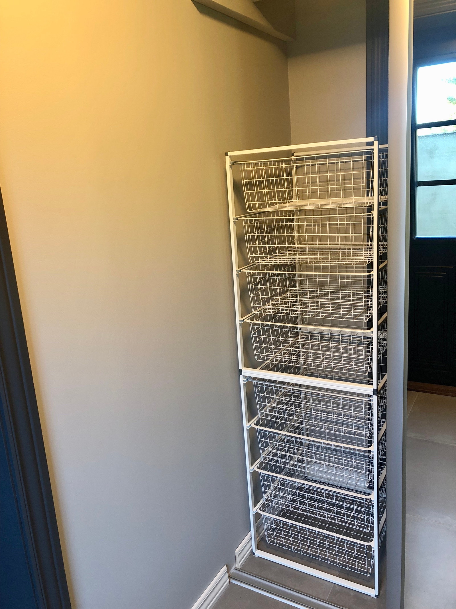 Innredning i skyvedørsgarderobe Galleribilde