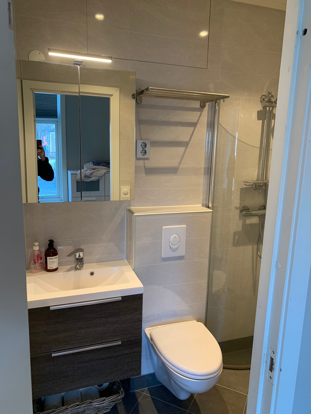 Nytt og moderne bad. Galleribilde
