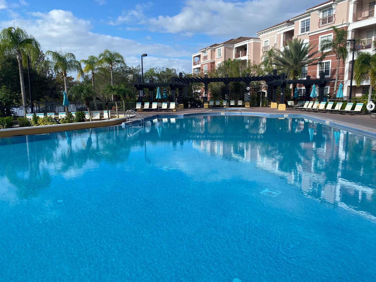 Bassengområdet Vista Cay Clubhouse Galleribilde