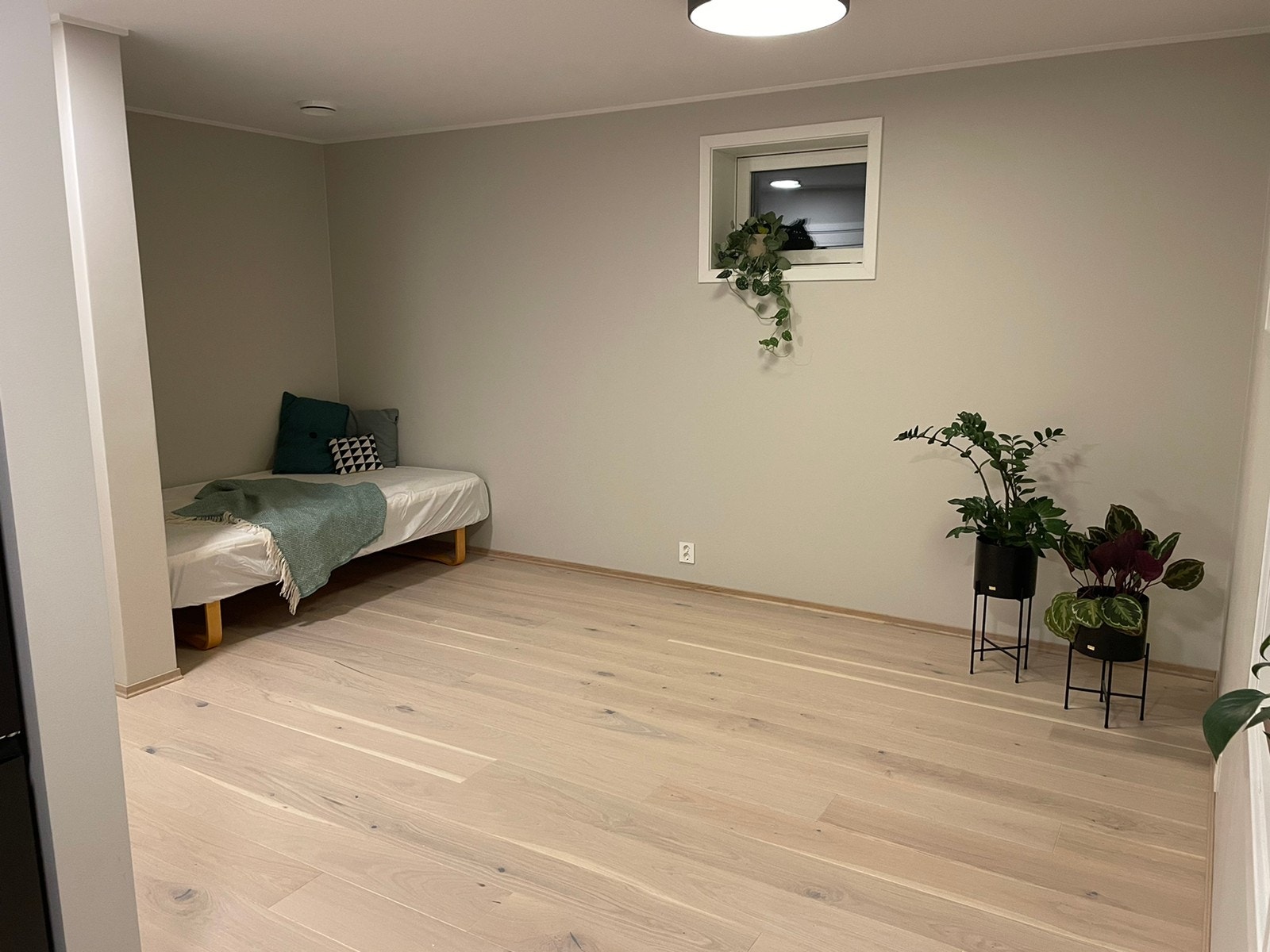 Seng med 120 cm bredde medfølger Galleribilde