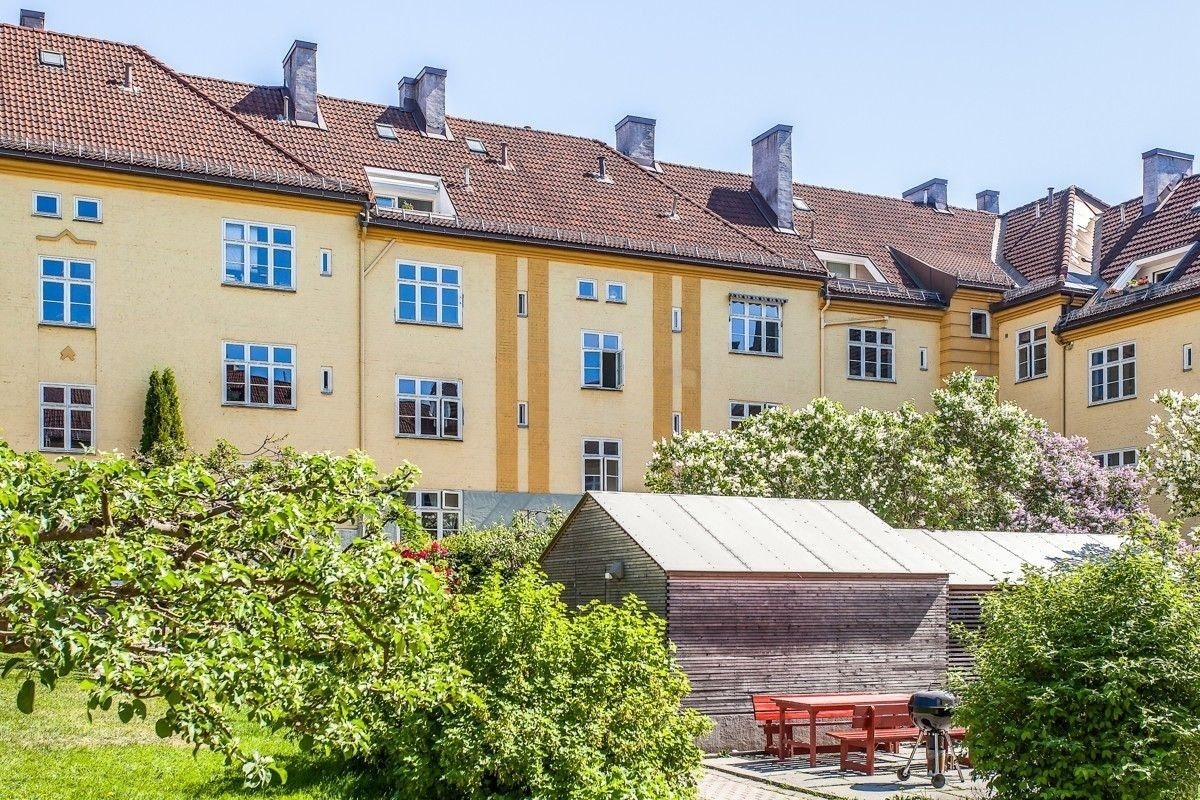 Flere sittegrupper Galleribilde