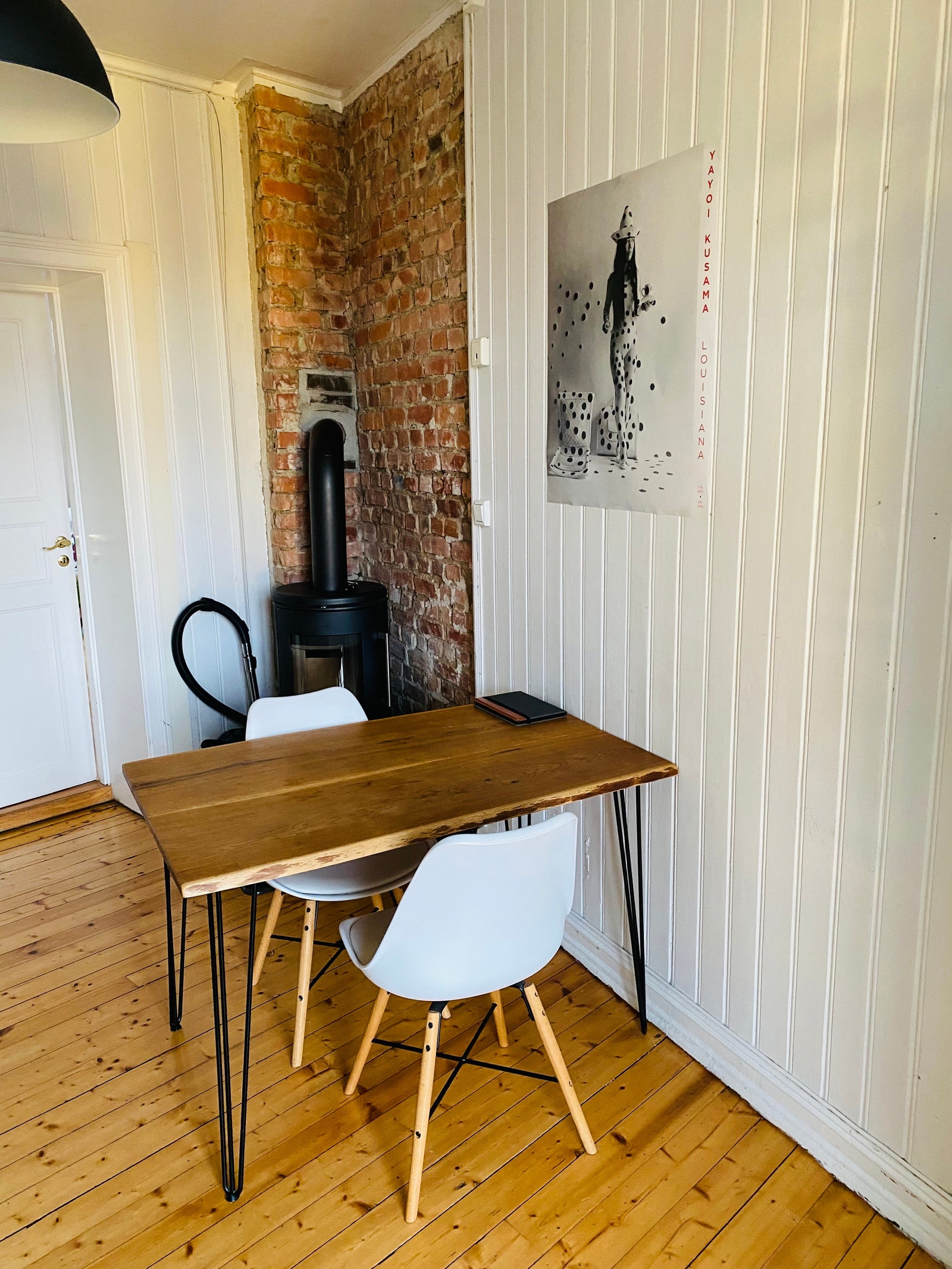 Originale panel fra byggeåret på kjøkken. Galleribilde