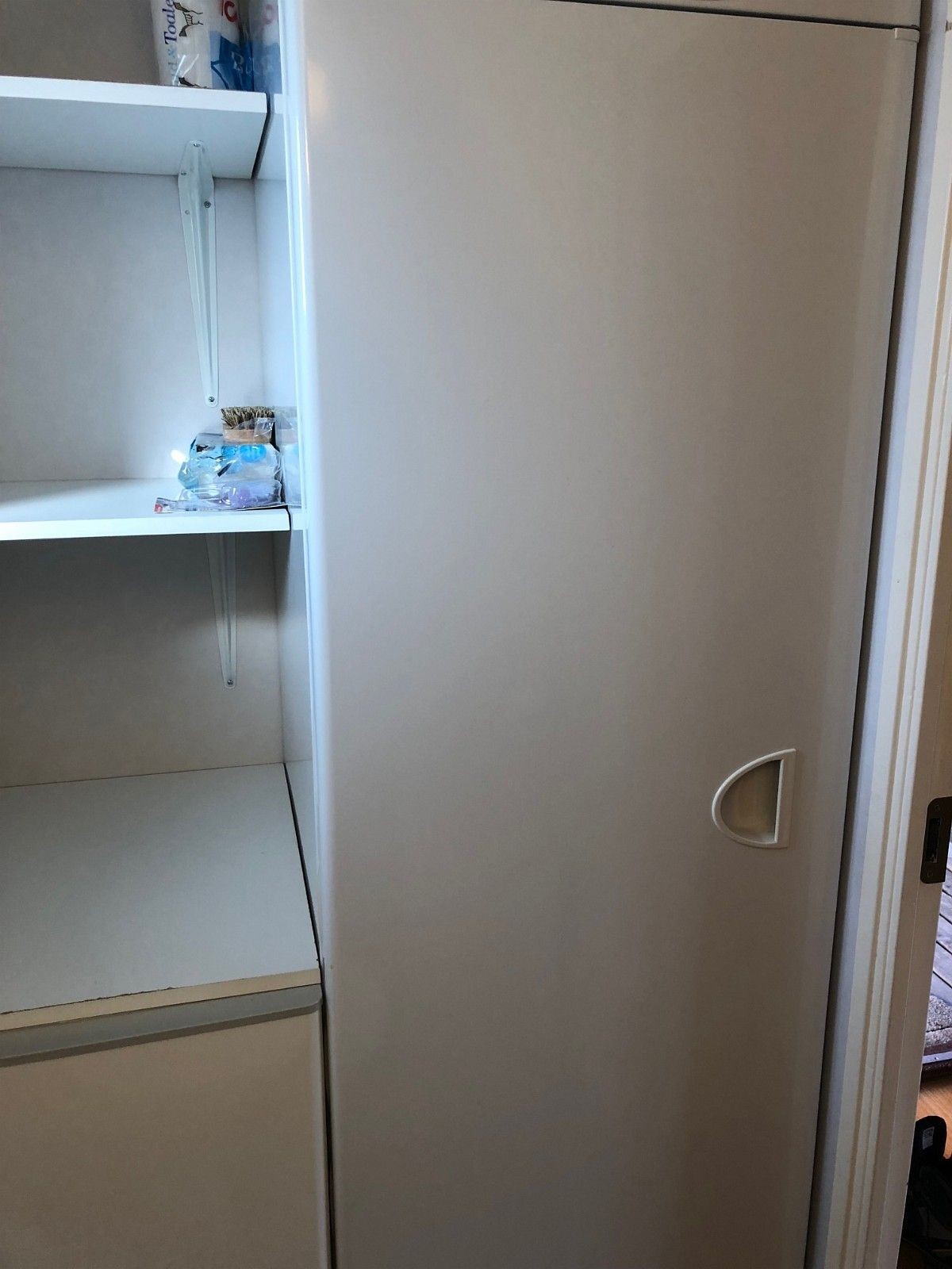 Tørkeskap på badet Galleribilde