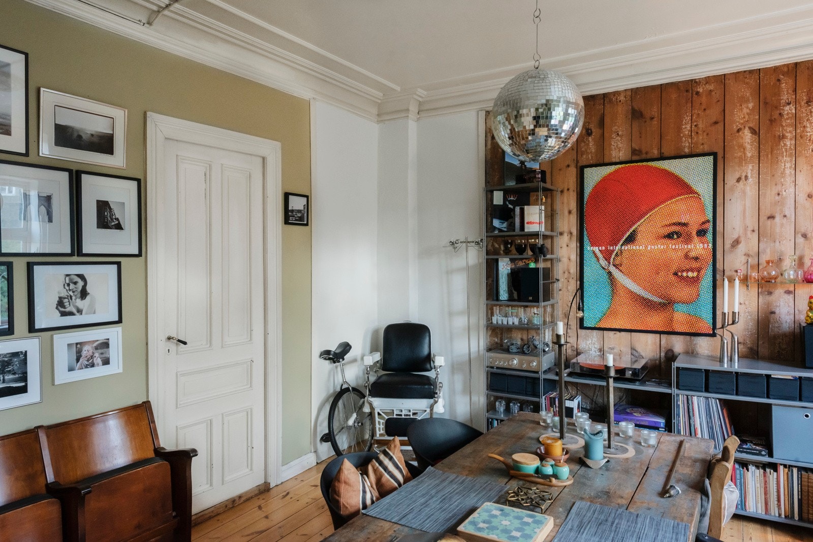 Kom på visning, føl den gode atmosfæren og nyt omgivelsene. Galleribilde