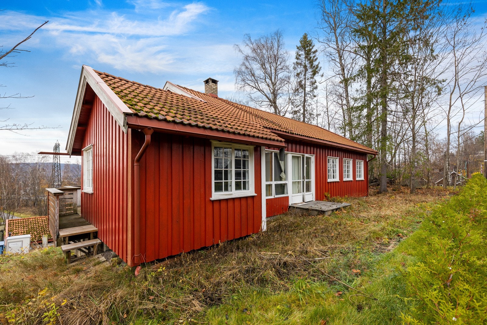 Boligen ligger i et attraktivt boligområde i svært barnevennlige omgivelser. Galleribilde