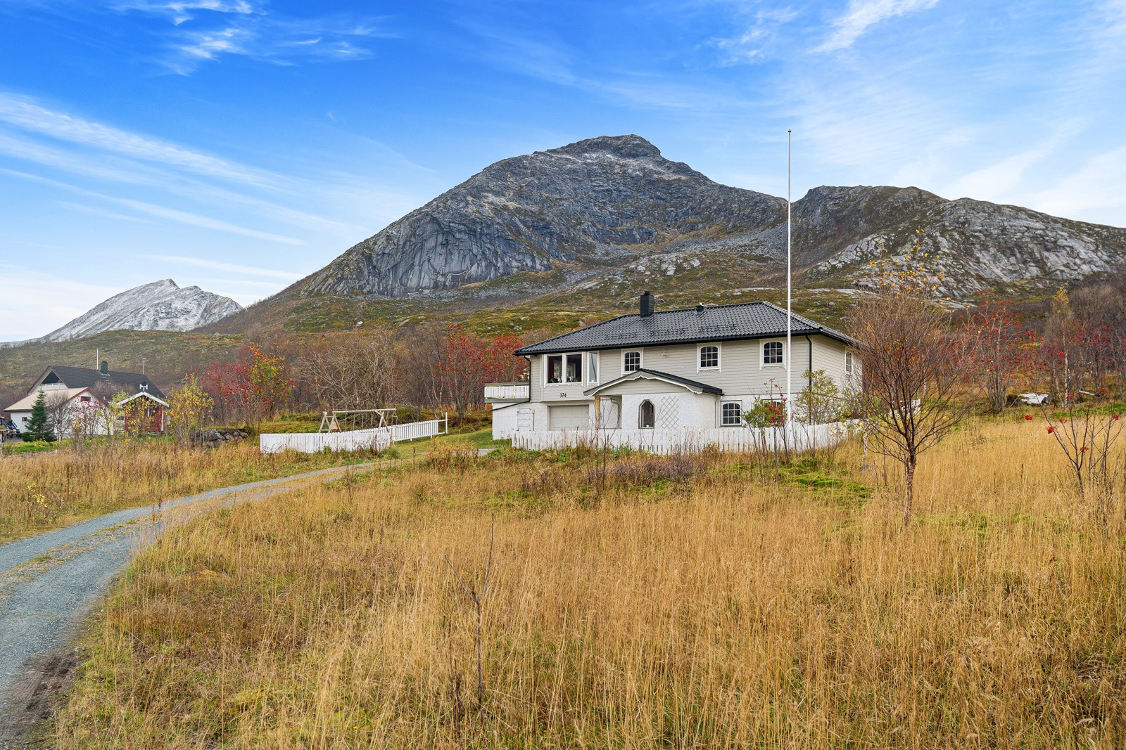 Velkommen til Tromtindvegen 374 - Presentert av SNE Eiendomsmegling ved eiendomsmegler Børge Johansen!