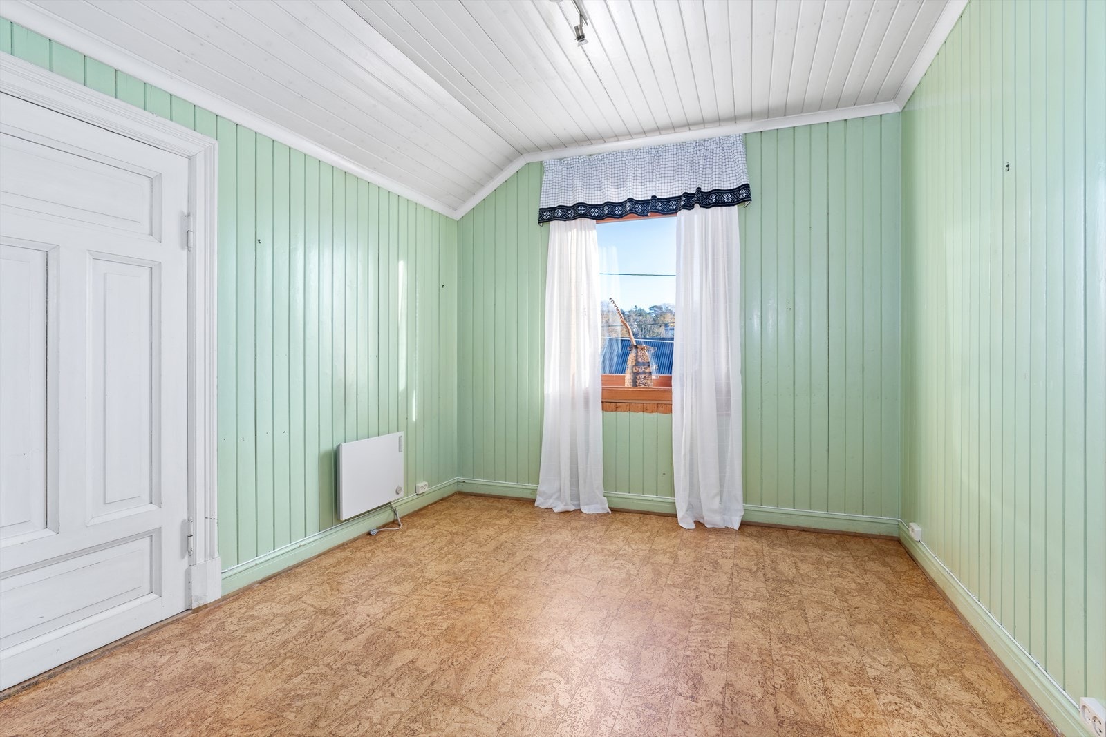 Bruk gjerne de ekstra soverommene som barnerom, gjesterom eller hjemmekontor. Galleribilde