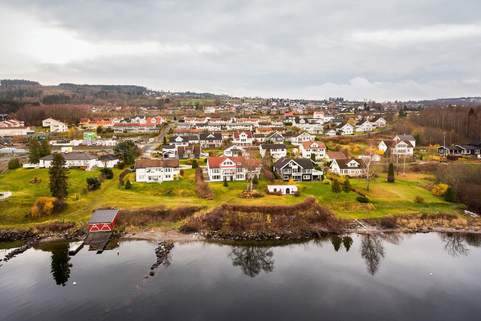 Rolig, attraktiv og hyggelig nabolag. Galleribilde