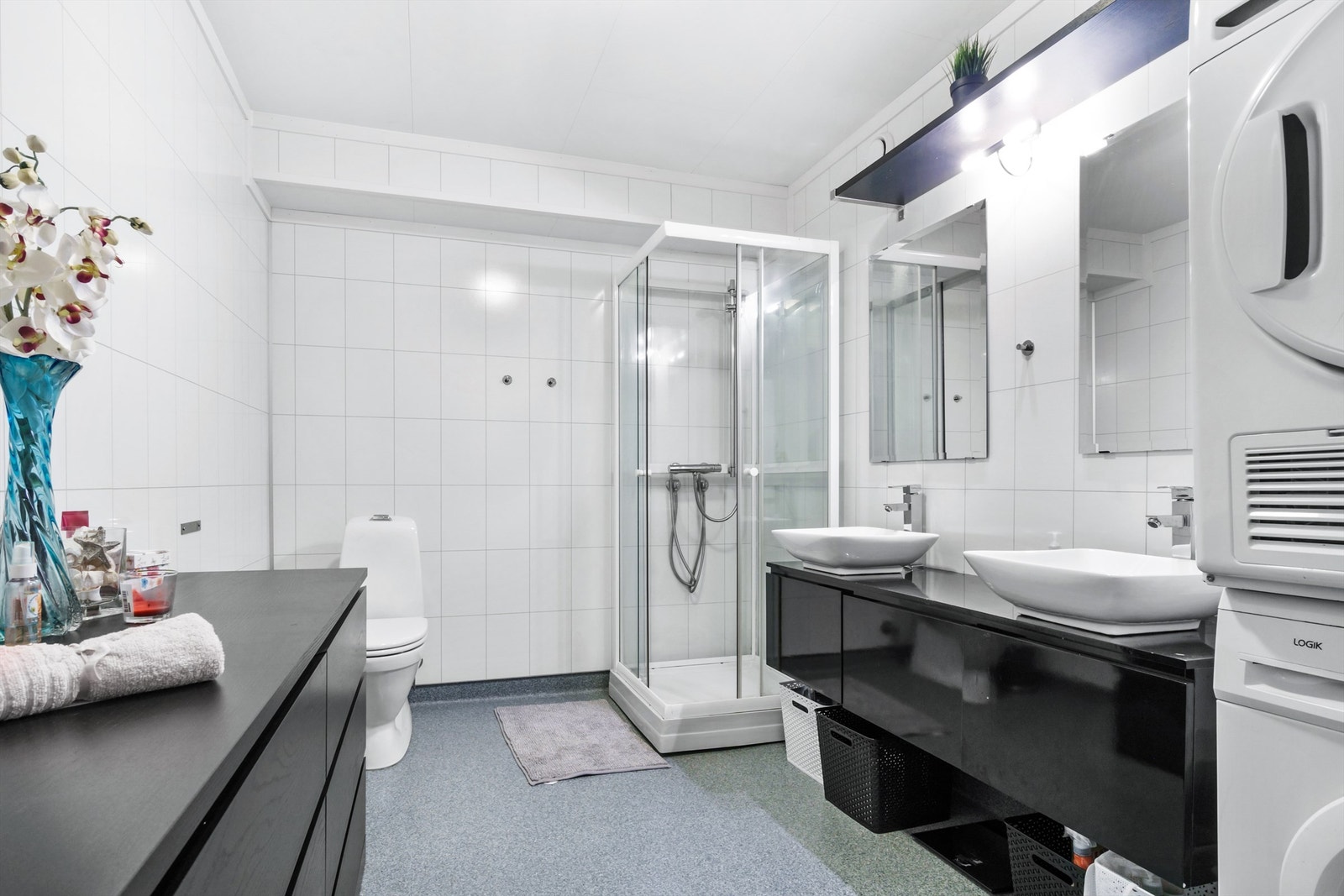 Kjellerleilighet - Bad Galleribilde