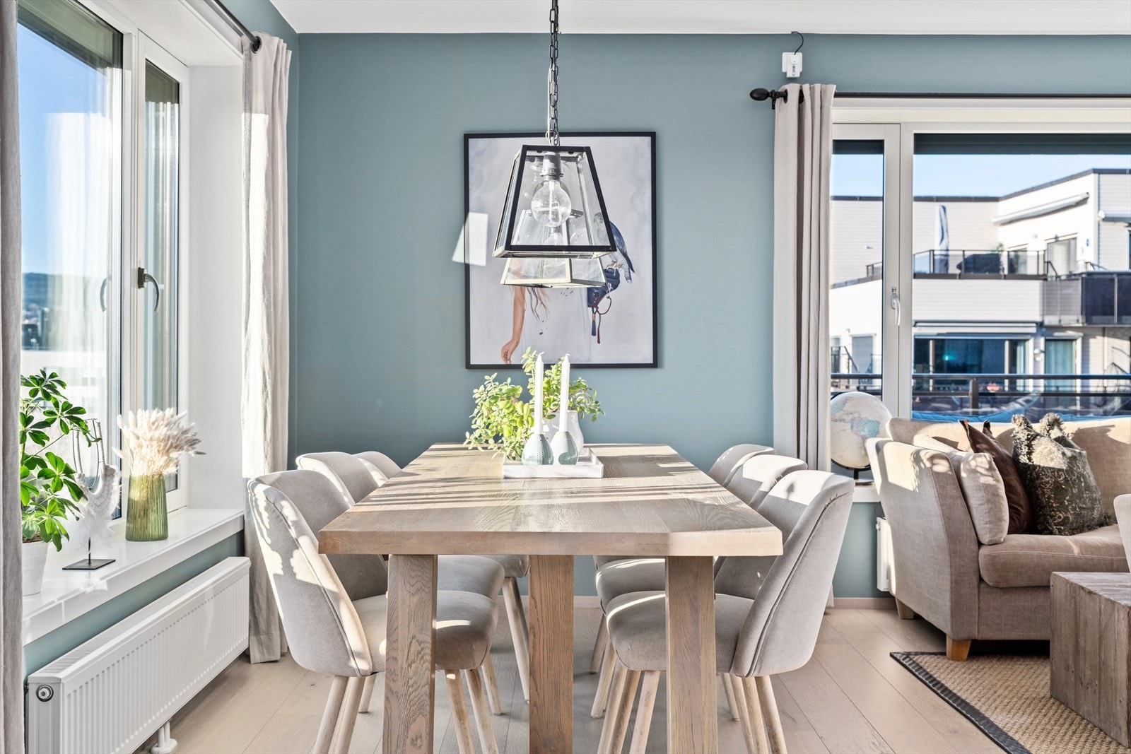 Leiligheten ble bygd i 2015 og holder en gjennomgående god standard. Galleribilde