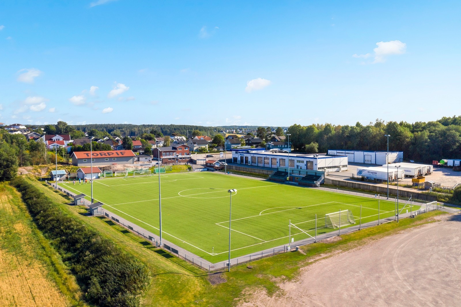 Det er planlagt et nytt idretts og nærmiljøanlegg på Torp som strekker seg helt bort til Børstadbuen. Galleribilde