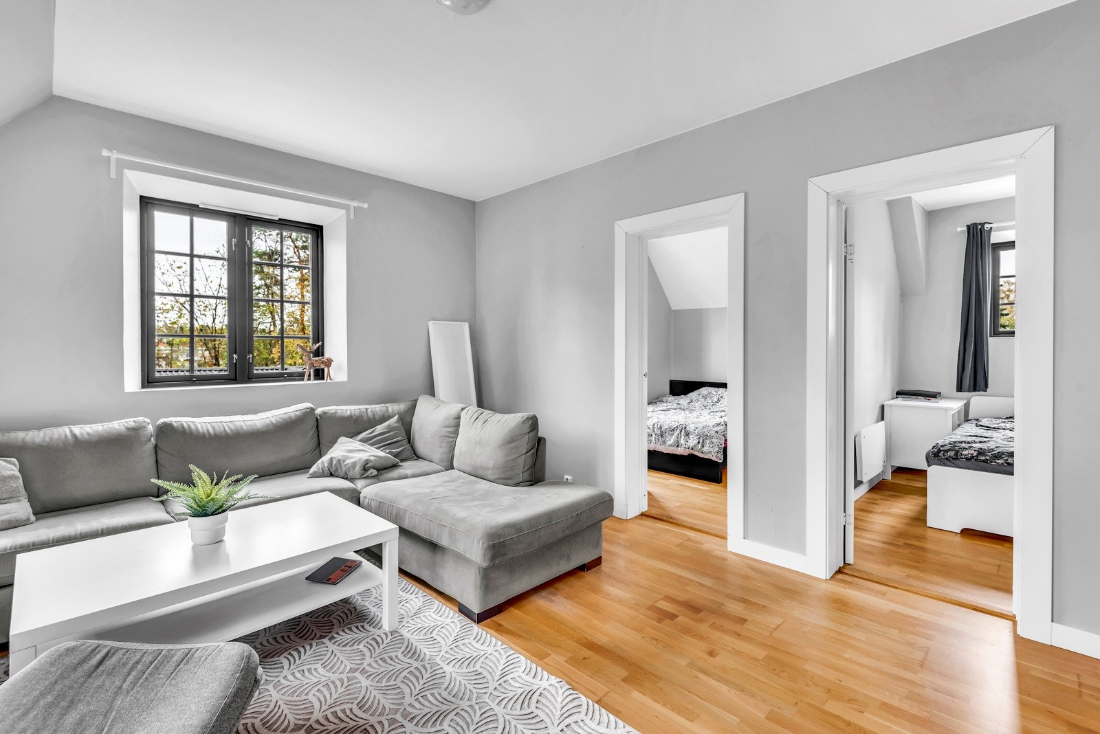 Tilknyttet stuen finner du soverommene Galleribilde