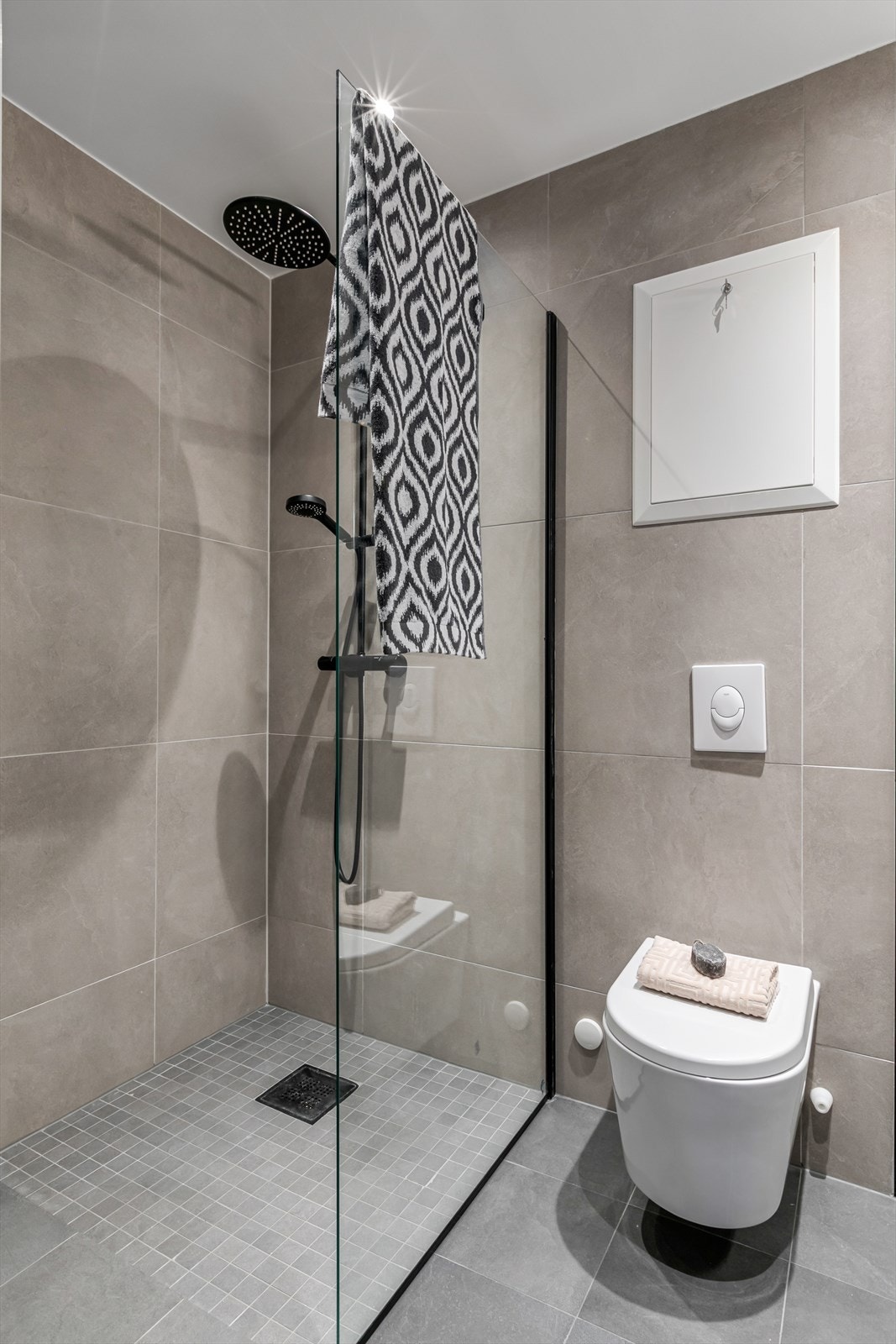 Bad i hybelen. Galleribilde