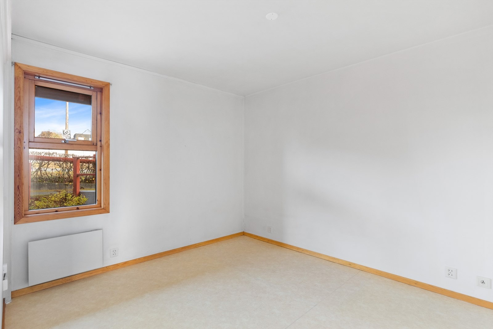 Leiligheten har to gode soverom oppmålt til ca. 11,8 kvm og 10,4 kvm. Galleribilde