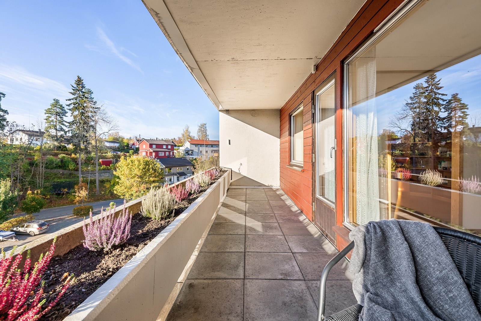 Gode solforhold på terrasen fra ettermiddag til kveld Galleribilde