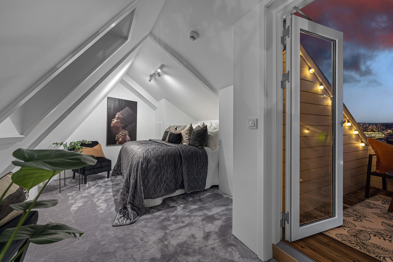 Utgang til usjenert takterrasse Galleribilde