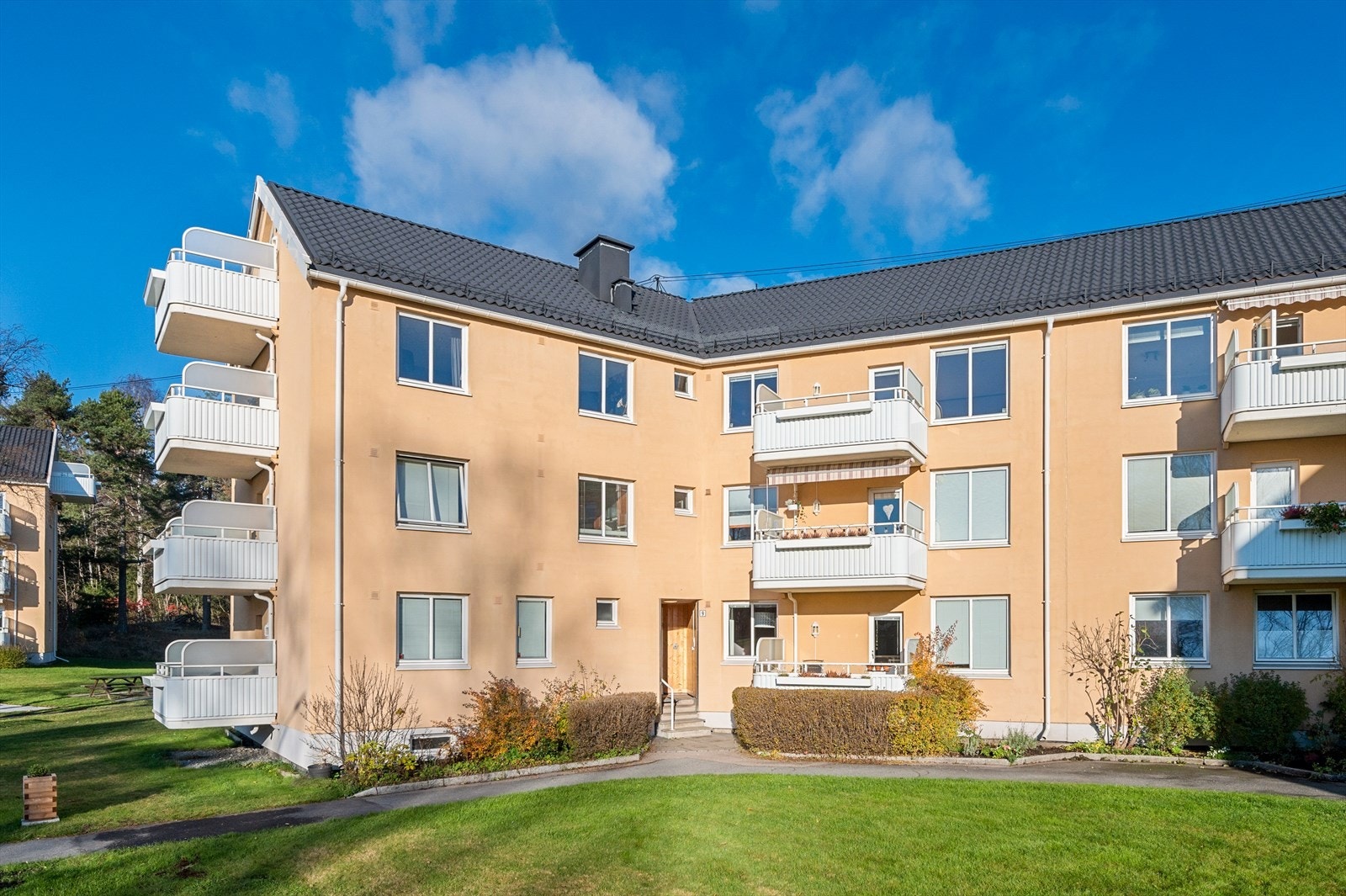 Velkommen til visning i Persbråtan 9, presentert av Fabian Paus v./ DNB Eiendom. Galleribilde