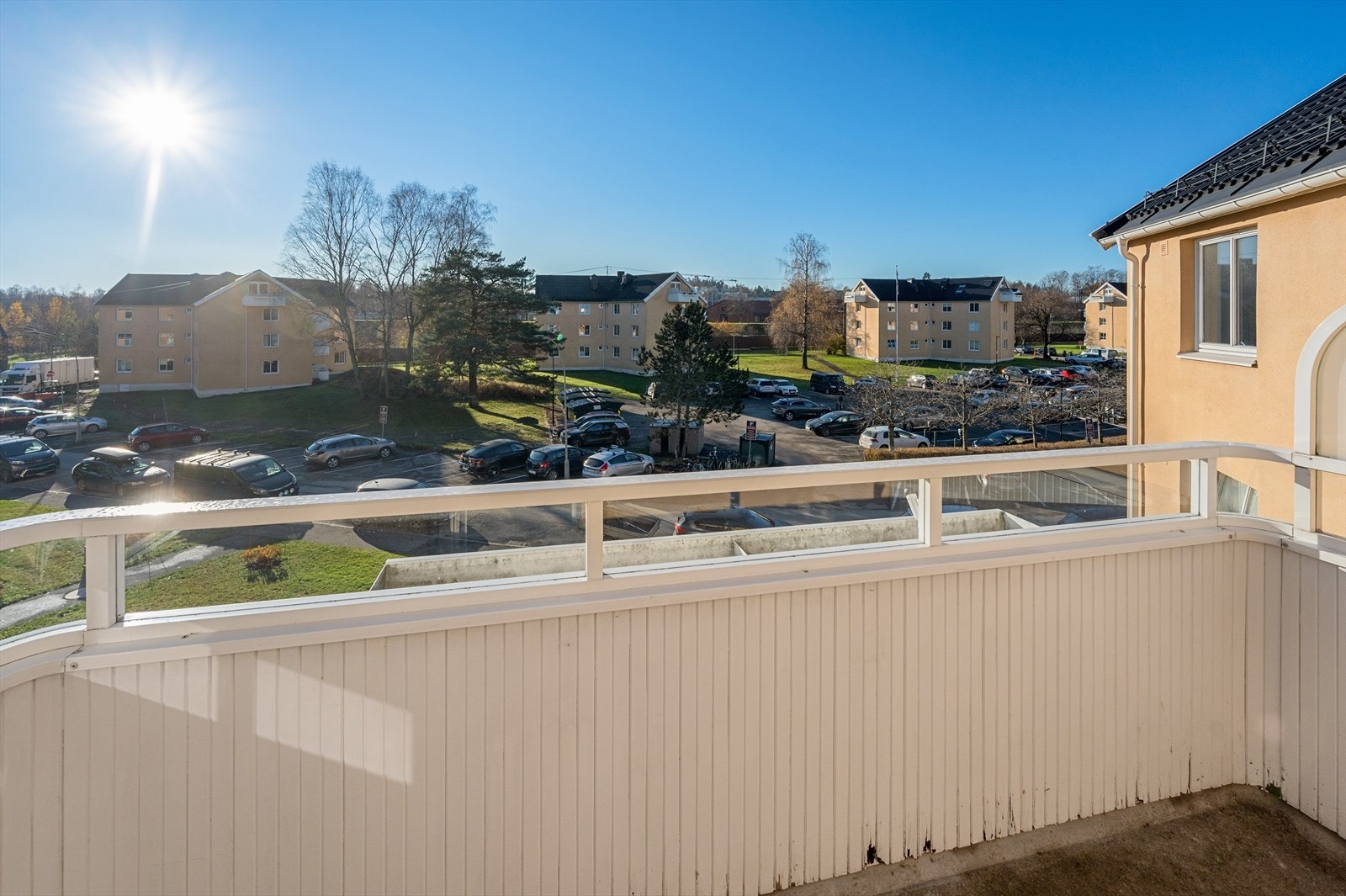 Balkong med fine solforhold Galleribilde