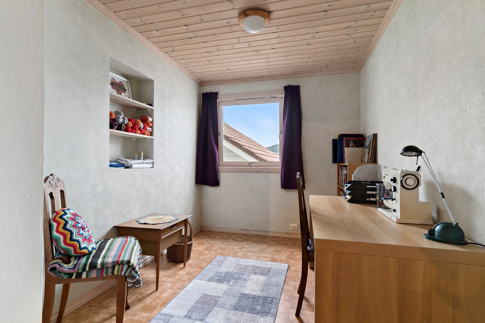 Soverom nr.3 underetasje. Galleribilde