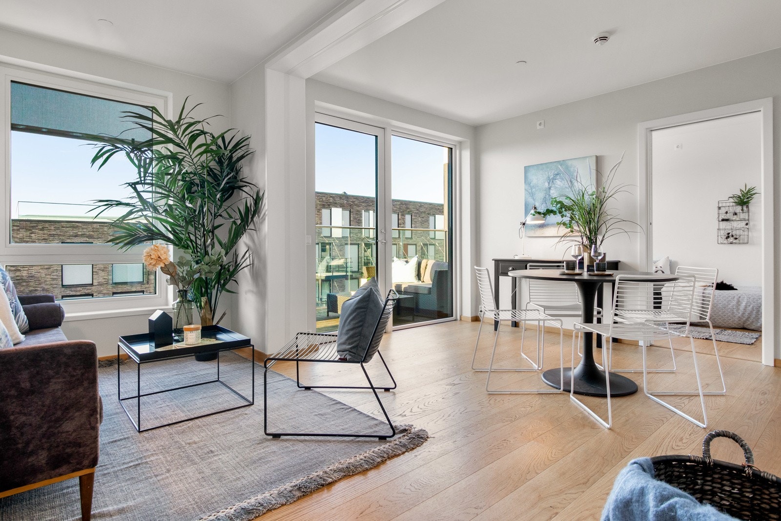 På gulvet er det enstavs parkett over vannbåren varme. Galleribilde