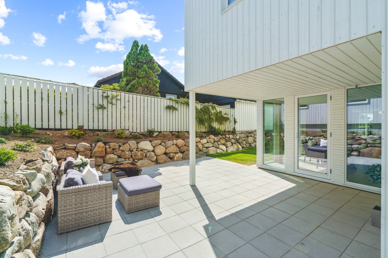 Utearealet er meget pent opparbeidet. Galleribilde