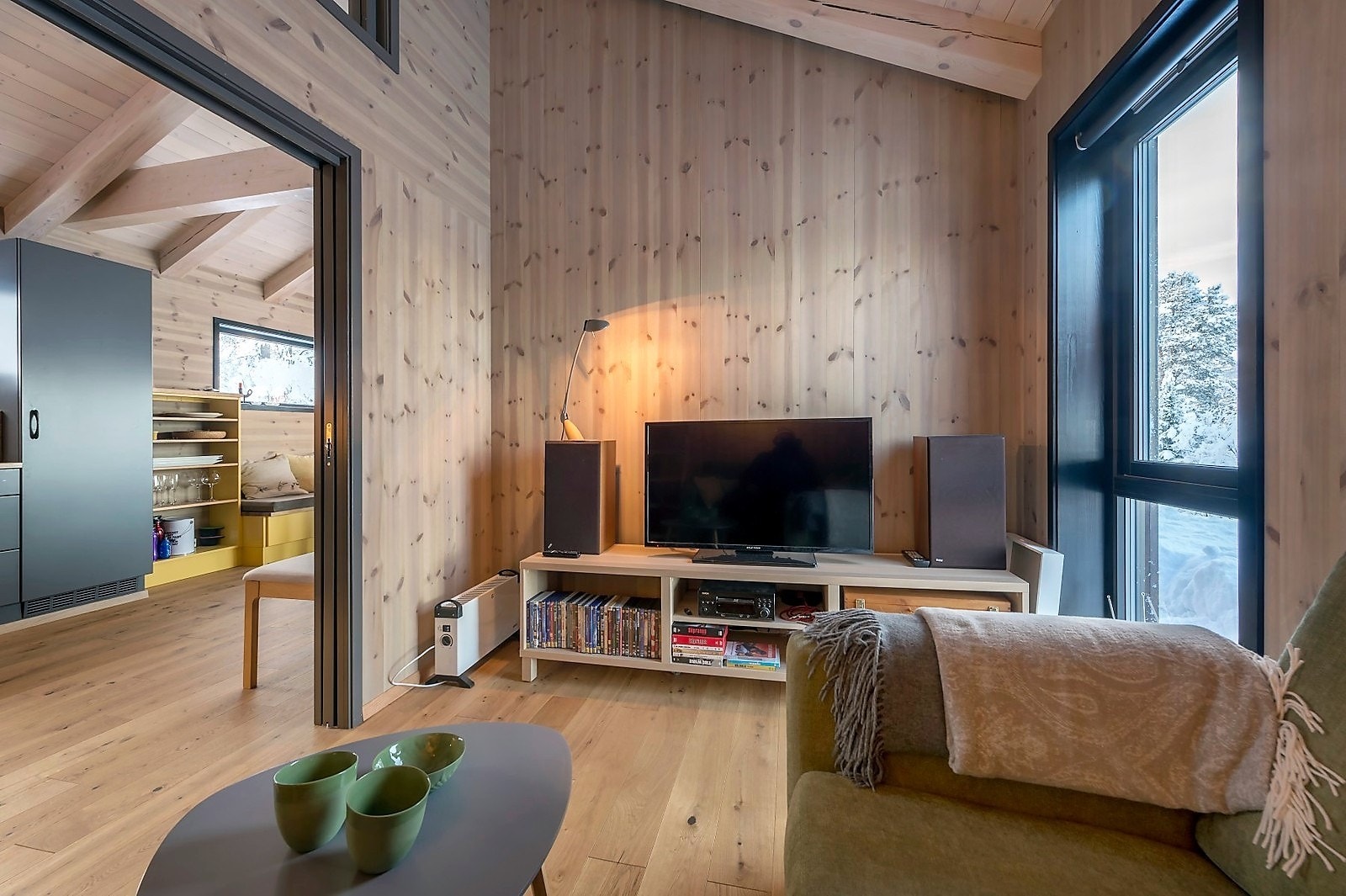 Bildene av Trolløtta er fra et tidligere oppført Sande-prosjekt. Galleribilde