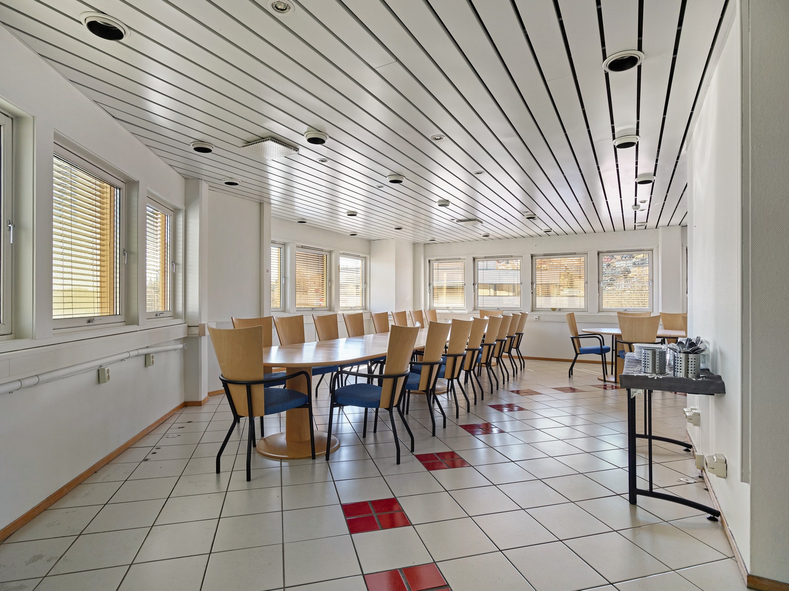 Kantinedel i egen etasje. Galleribilde