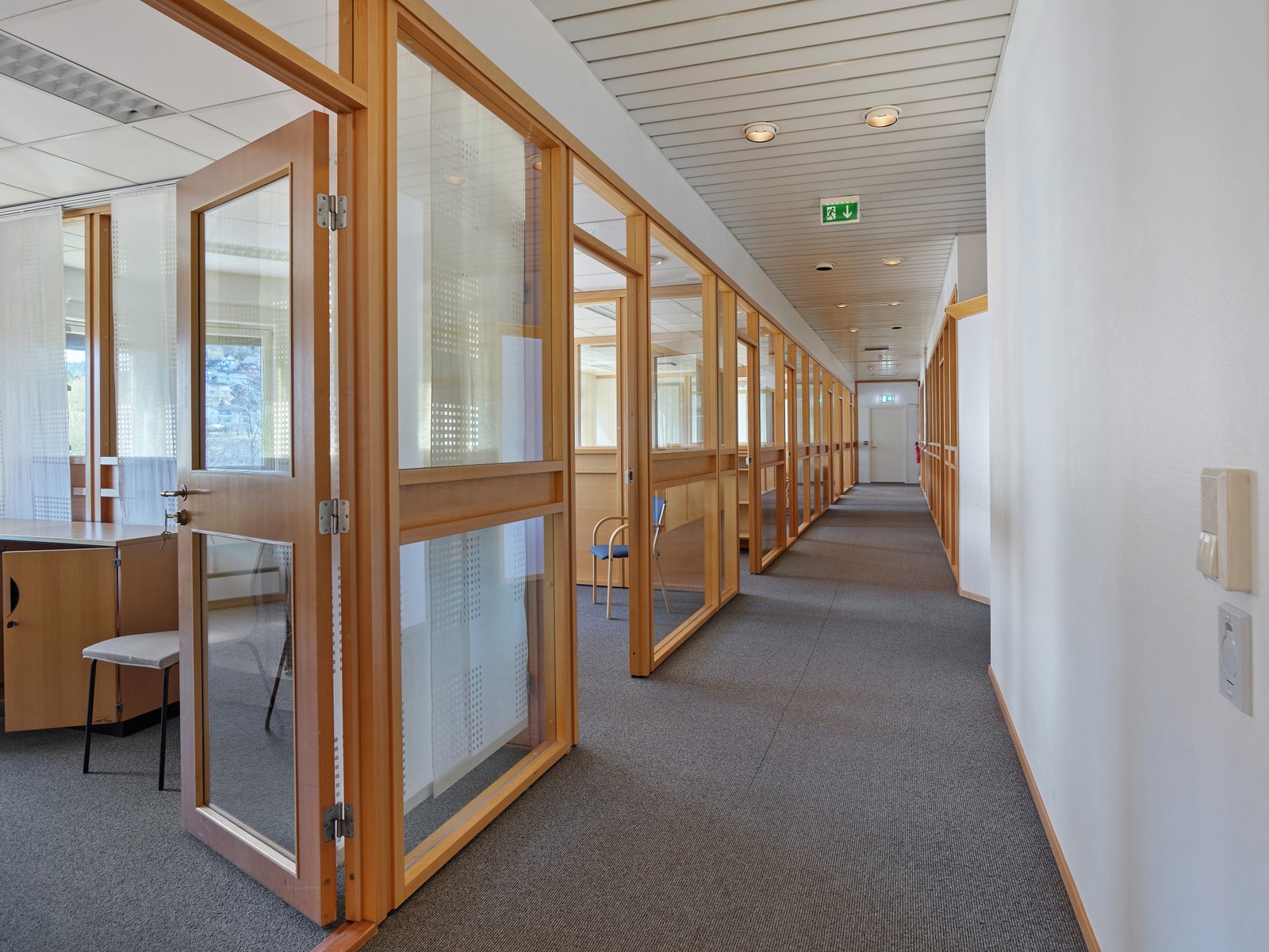 Lokalene har både showroom og kontorceller - kan tilpasses etter behov. Galleribilde