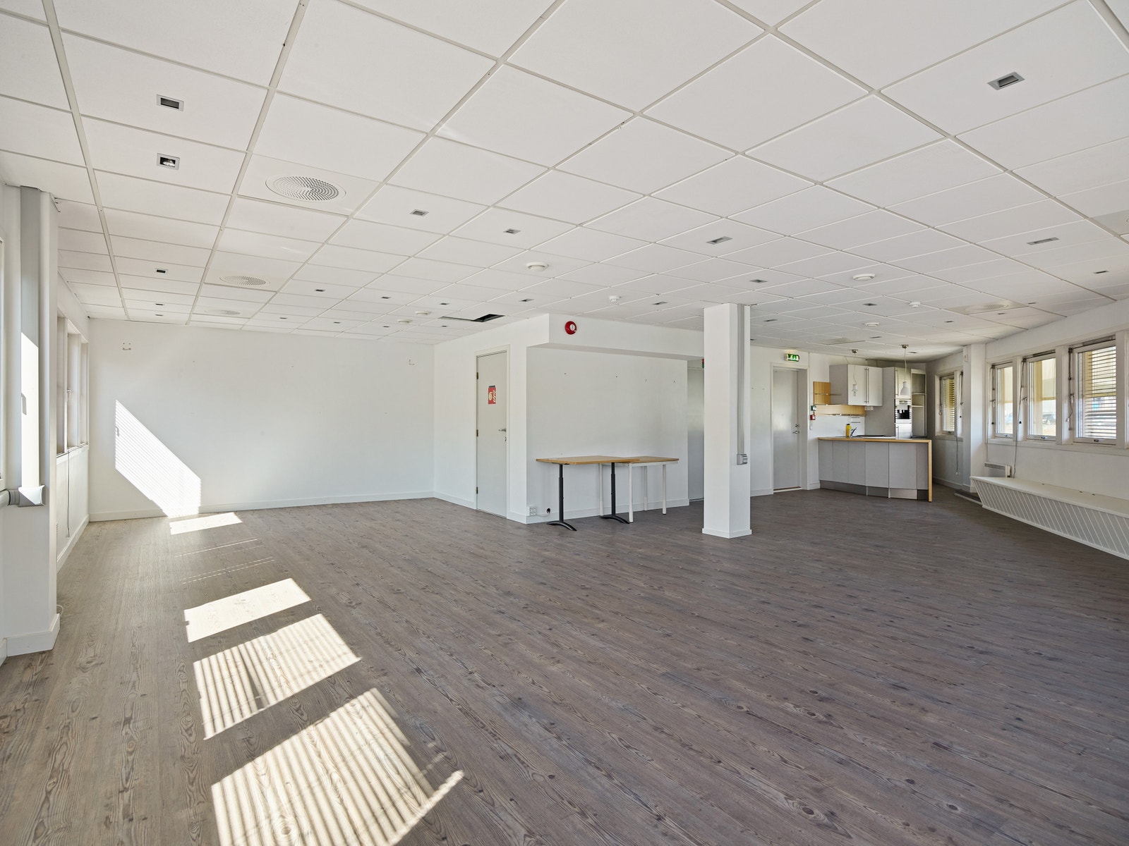 Vi har også et areal på ca. 80 kvm. (ca. 110 kvm.BTA) i 3 etg. med eget kjøkken. Galleribilde