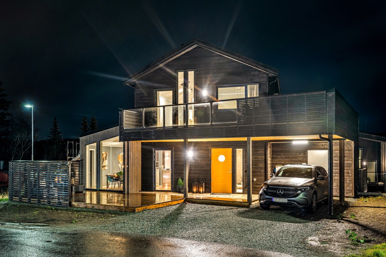 EiendomsMegler1 ved Kent Nergård har gleden av å presentere denne nydelige eneboligen beliggende i et rolig og tilbaketrukket boområde. Galleribilde