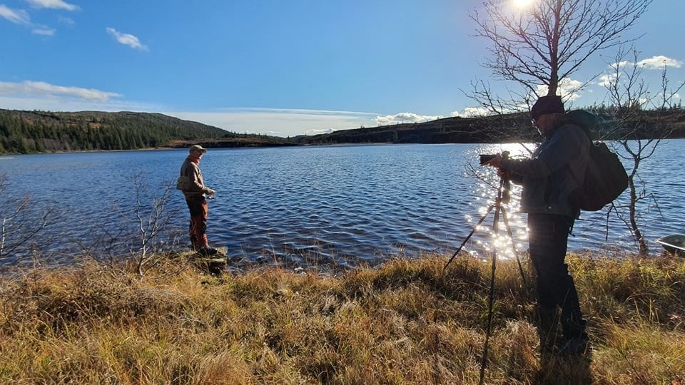 Omgivelsene byr også på mange av Snåsas beste fiskevann og det finnes både veldig fin ørret og rør. Innenfor dagstur-rekkevidde kan du nå flere "høyprofilerte" fiskevann: Øydingen, Vivatnet, Vivassfeskløysa, Grønningen, Langvatnet, Heggsjøan, samt mange f Galleribilde