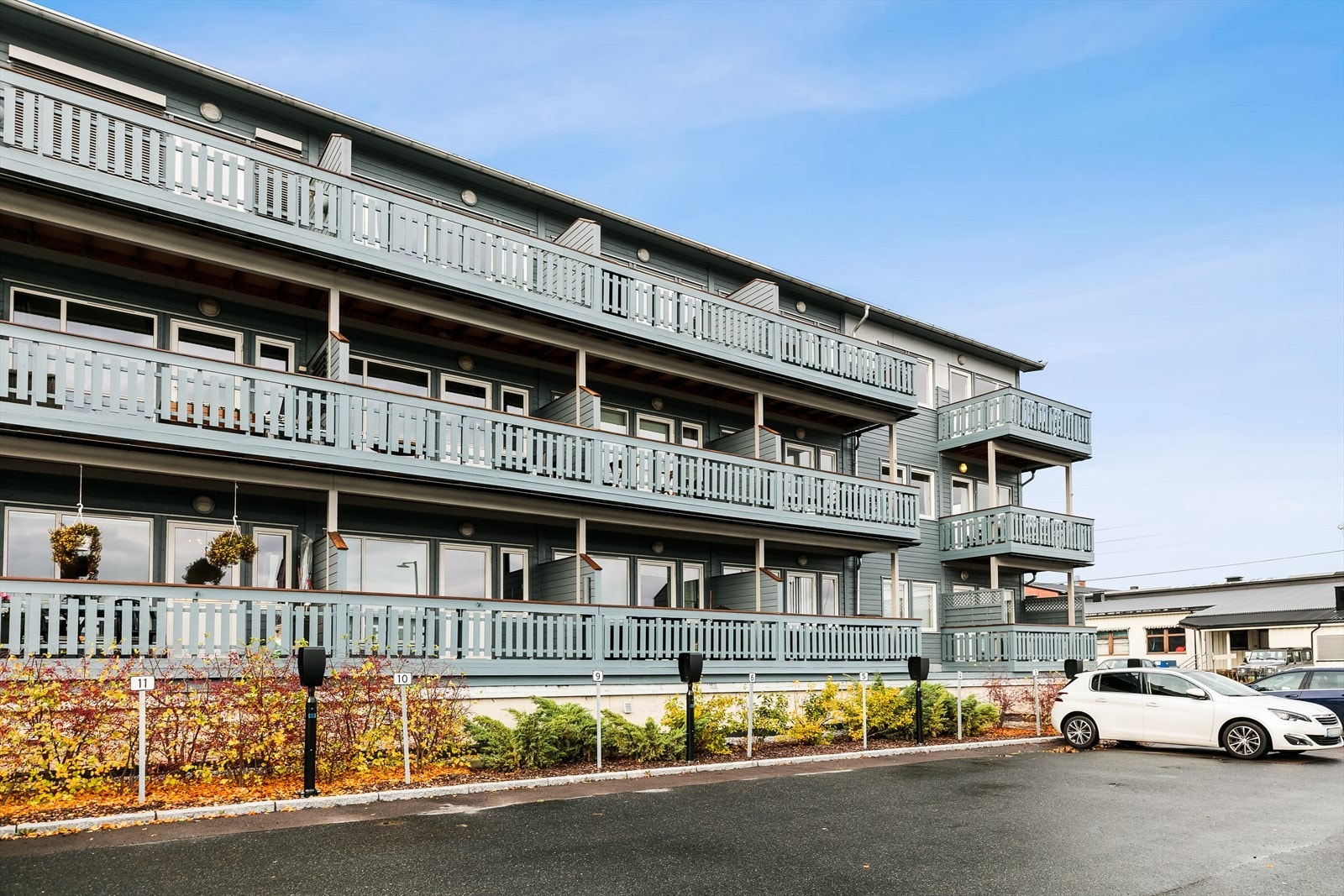 Leiligheten disponerer egen parkeringsplass. Galleribilde