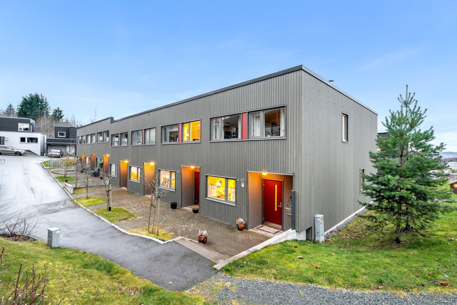 Velkommen til Skyttarbakken 45 - Presentert av Eiendomsmegler 1 v/ Anders Keiseraas. Galleribilde