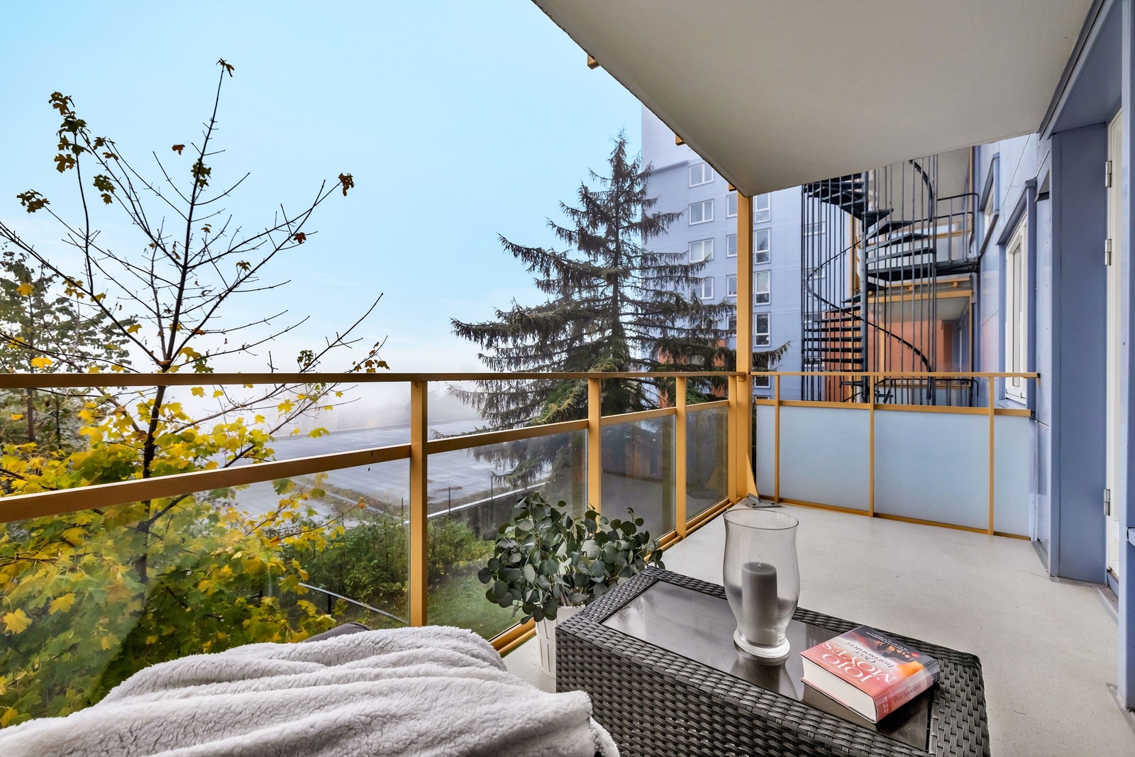 Balkongen er hyggelig sted å kunne oppholde seg om sommeren. Galleribilde