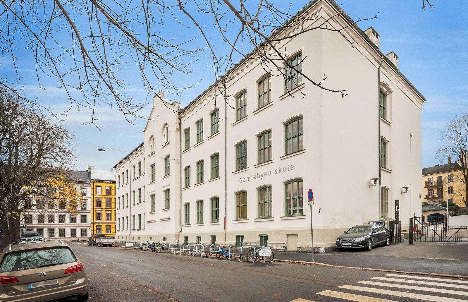 Gamlebyen barneskole. Galleribilde