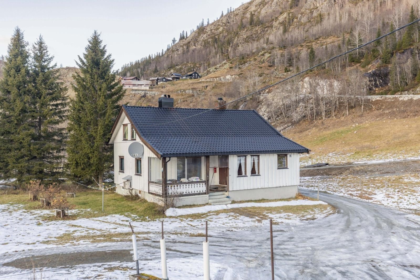 Våningshuset på Aarbakk Galleribilde