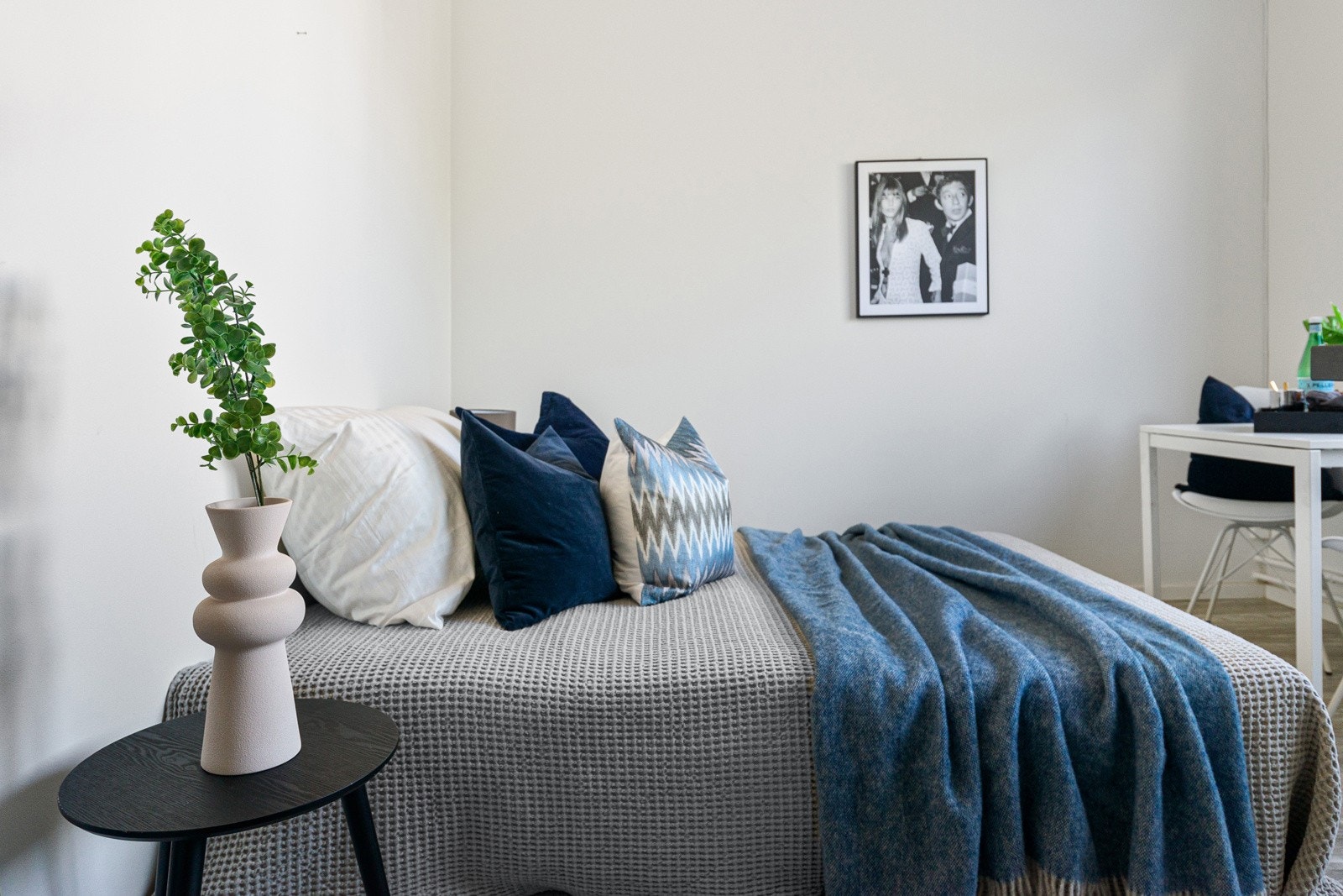 God plass for sovesofa/dobbeltseng Galleribilde