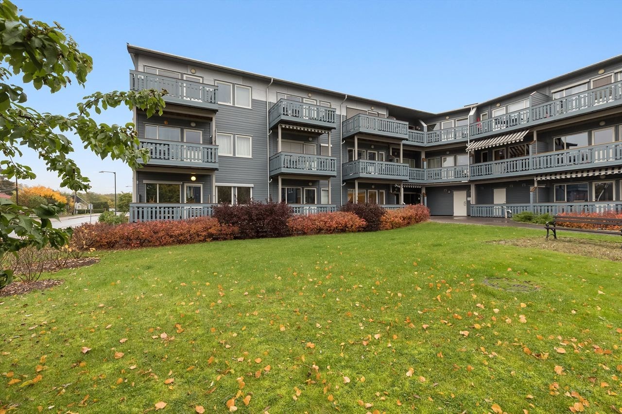 Leiligheten ligger i 1. etasje i veletablert borettslag. Solsikken borettslag - Bori er forretningsfører. Galleribilde