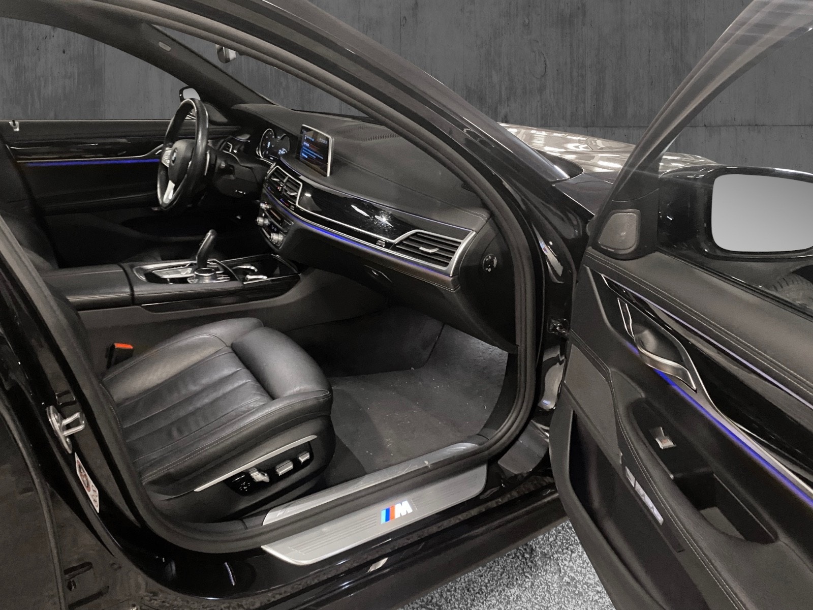 BMW 7-Serie 11