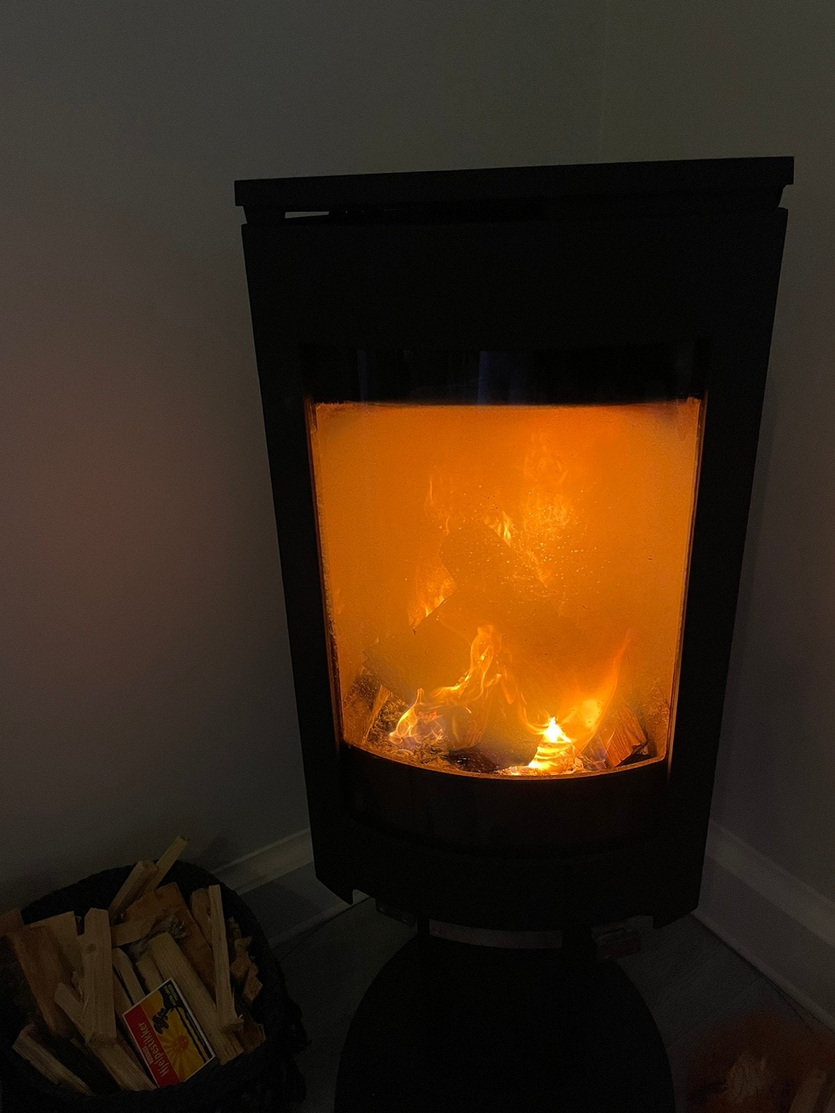 Godt og varmt i peisen Galleribilde