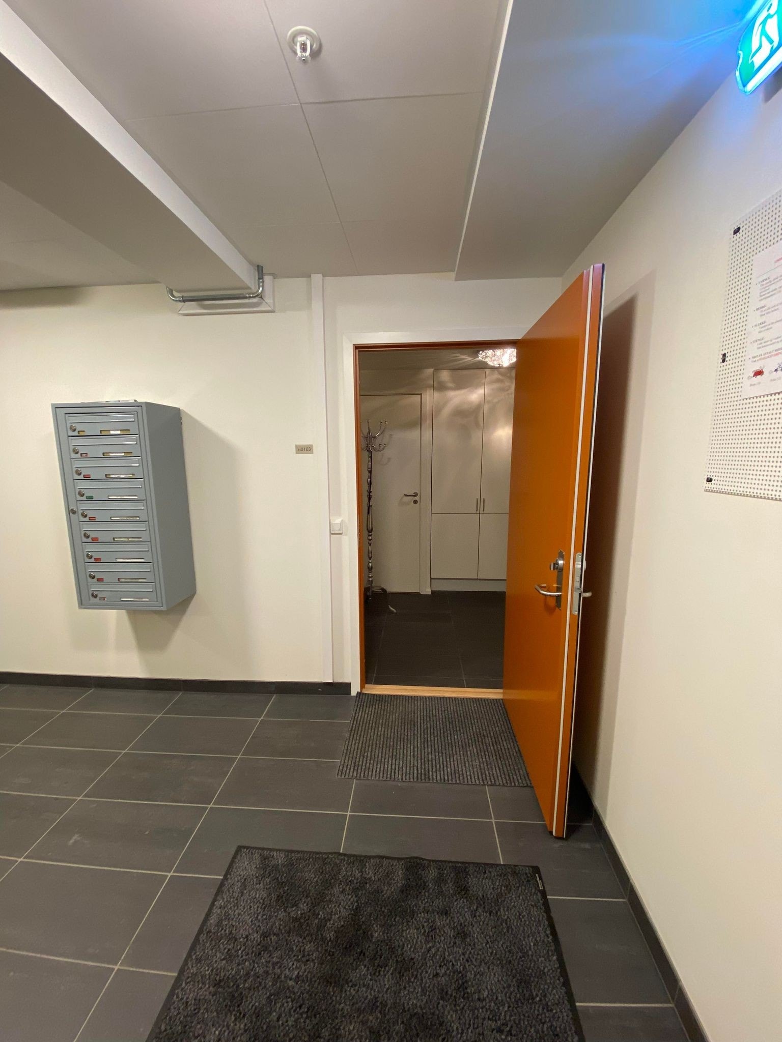 INNGANG (29,5 kvm) Galleribilde